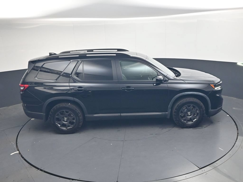 Used 2023 Honda Pilot TrailSport image 39