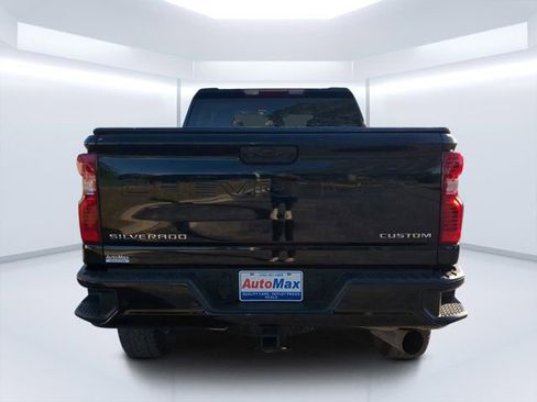 Used 2024 Chevrolet Silverado 2500 Custom w/ Custom Value Package RWD image 4