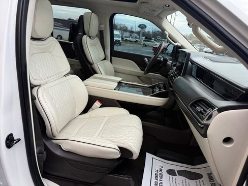 Used 2023 Lincoln Navigator L Black Label image 16