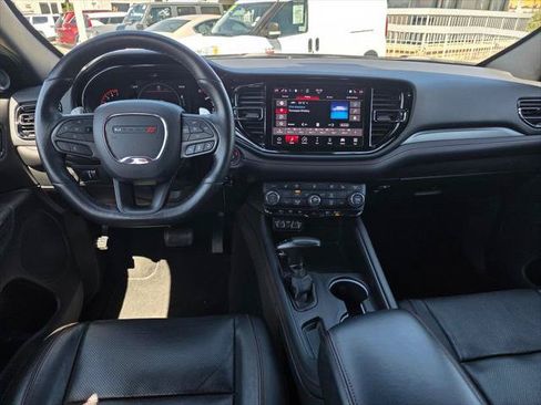 Used 2024 Dodge Durango GT RWD image 17