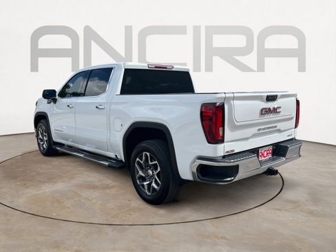 Used 2025 GMC Sierra 1500 SLT RWD image 8