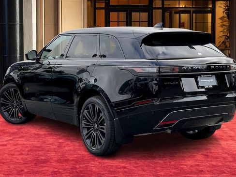 New 2026 Land Rover Range Rover Velar Dynamic SE image 4