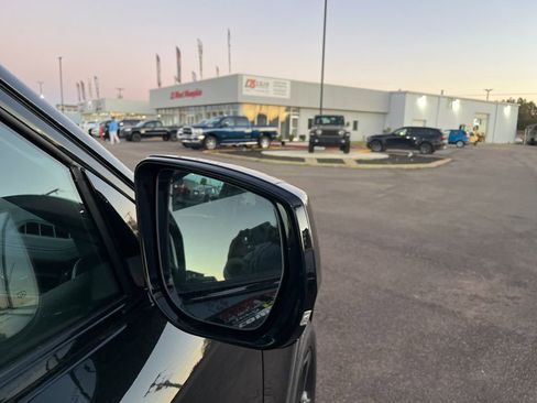 New 2025 Jeep Grand Cherokee Limited w/ Black Appearance Package image 46