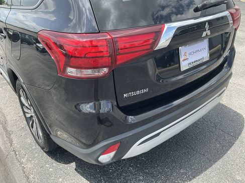Used 2019 Mitsubishi Outlander ES AWD/4WD image 27
