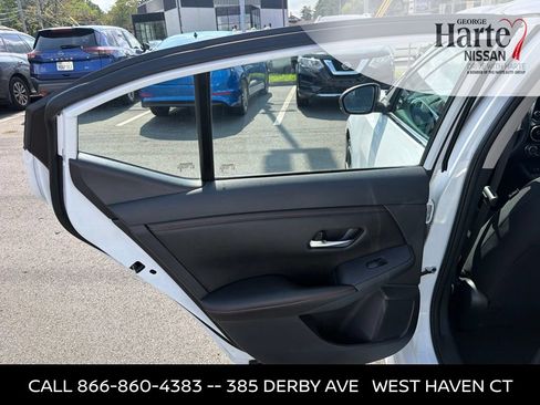 Certified 2024 Nissan Sentra SR FWD image 19