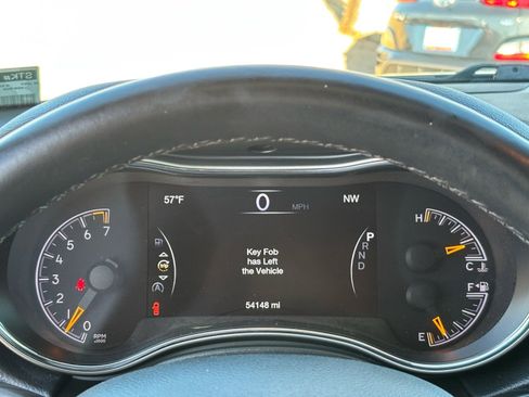 Used 2022 Jeep Grand Cherokee Laredo E image 23