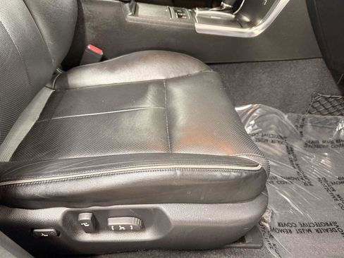 Used 2007 INFINITI M45 Sport w/ Technology Pkg RWD image 39