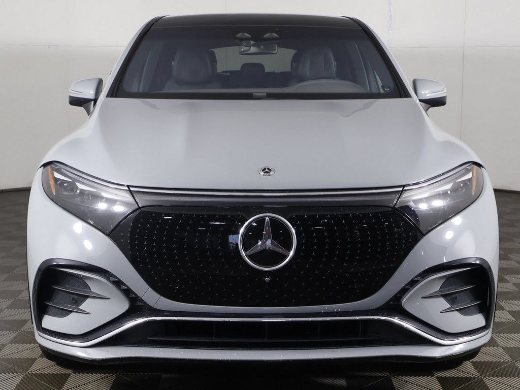 Used 2023 Mercedes-Benz EQS 580 4MATIC SUV image 14