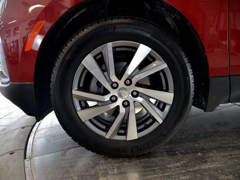 Used 2023 Chevrolet Equinox LT image 10