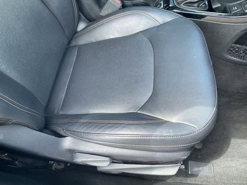 Used 2018 Jeep Compass Limited w/ Navigation Group image 25