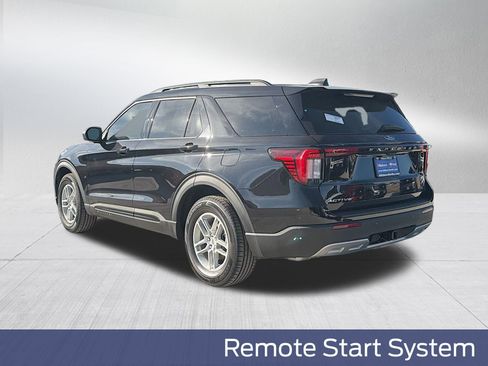 New 2026 Ford Explorer Active w/ Active Comfort Package image 12