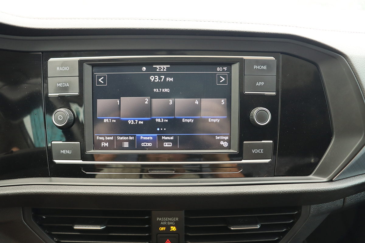 Used 2022 Volkswagen Jetta SE FWD image 33