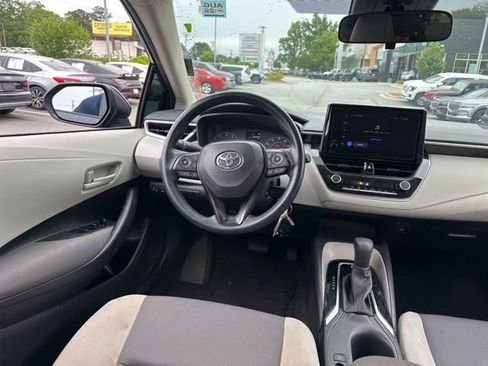 Used 2024 Toyota Corolla LE FWD image 14
