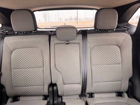 Used 2020 Ford Escape SE image 25