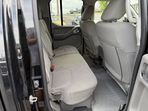 Used 2019 Nissan Frontier SV RWD image 13