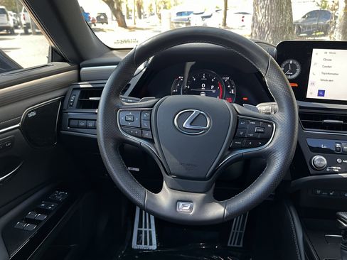 Used 2025 Lexus ES 350 F Sport w/ Accessory Package (Z1) image 34