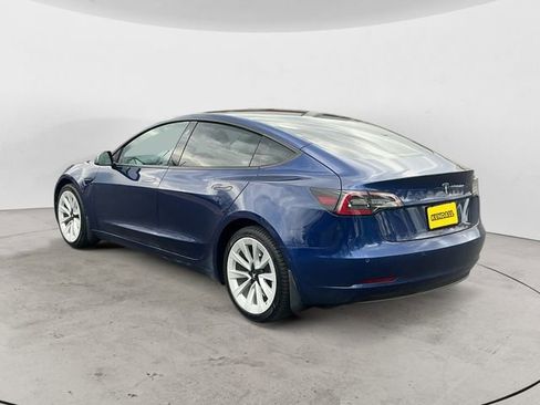 Used 2022 Tesla Model 3 image 3