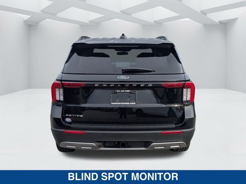 New 2025 Ford Explorer Active w/ Active Comfort Package image 6