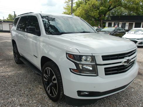 Used 2018 Chevrolet Tahoe LT w/ Luxury Package RWD image 3