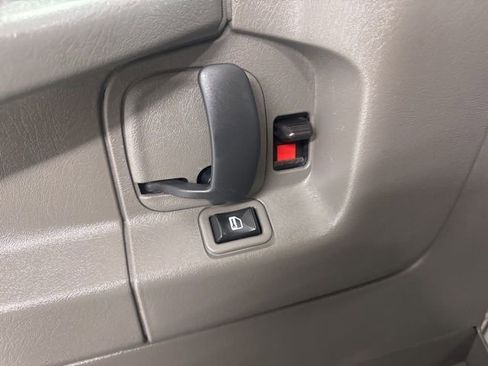 Used 2014 GMC Savana 2500 Extended image 21