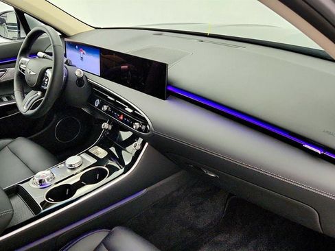 Used 2026 Genesis GV70 2.5T image 24