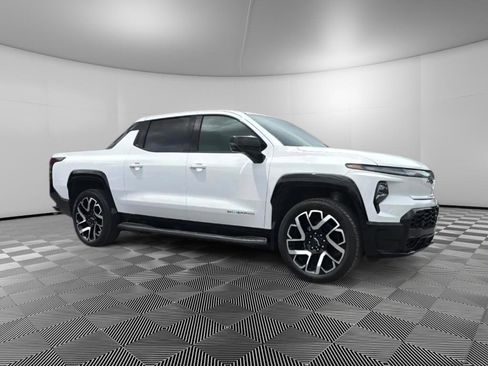 Used 2024 Chevrolet Silverado EV RST image 2