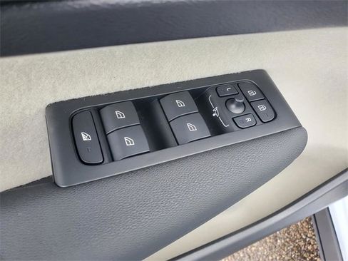 New 2026 Volvo XC40 B5 Plus w/ Protection Package Premier image 12