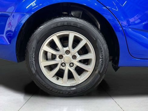 Used 2018 Chevrolet Sonic LT w/ Convenience Package FWD image 41