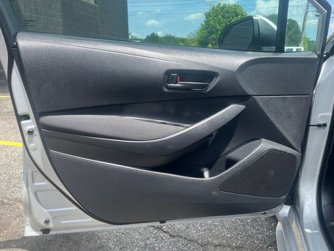 Used 2024 Toyota Corolla LE FWD image 20