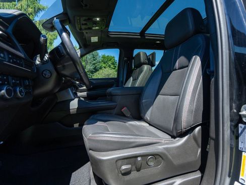 Used 2021 Chevrolet Tahoe RST w/ Luxury Package AWD/4WD image 10
