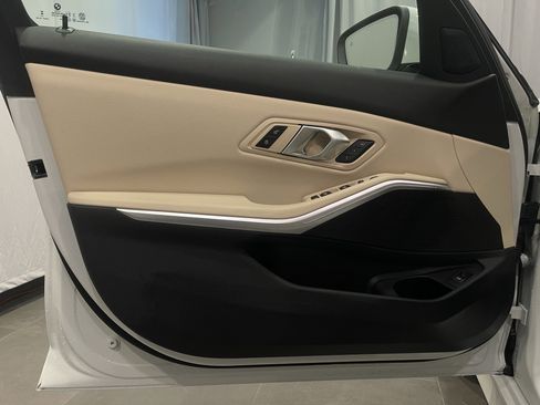 Used 2025 BMW 330i xDrive Sedan w/ Premium Package image 12