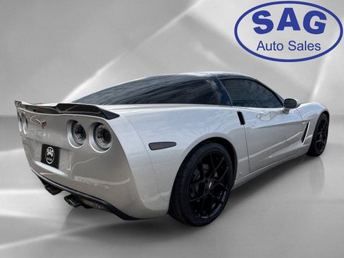 Used 2008 Chevrolet Corvette Coupe w/ Preferred Equipment Group RWD image 3