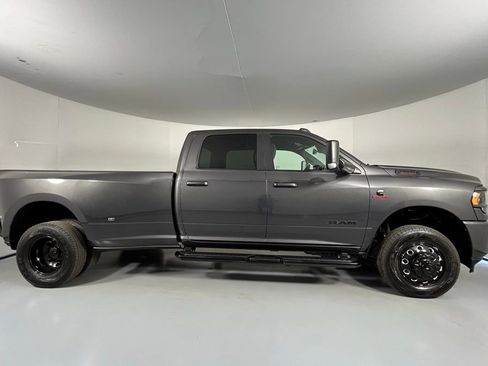 Used 2022 RAM 3500 Big Horn w/ Safety Group B image 8