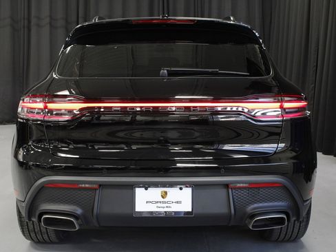 New 2026 Porsche Macan image 6