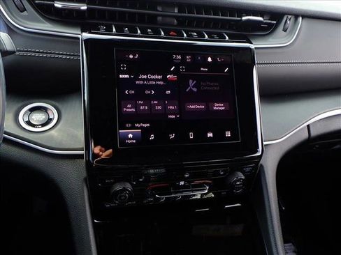 New 2025 Jeep Grand Cherokee Laredo X w/ Luxury Tech Group I image 18