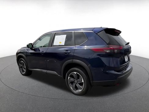 Used 2025 Nissan Rogue SV FWD image 10