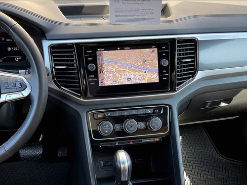 Used 2021 Volkswagen Atlas Cross Sport SEL Premium image 5