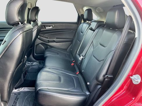 Used 2016 Ford Edge Titanium w/ Technology Package FWD image 25