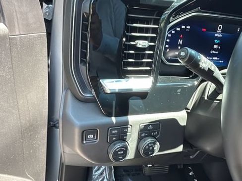 Used 2026 Chevrolet Silverado 1500 LT Trail Boss w/ Convenience Package II AWD/4WD image 22