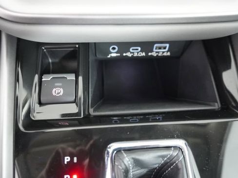 Certified 2025 Subaru Legacy Premium image 28