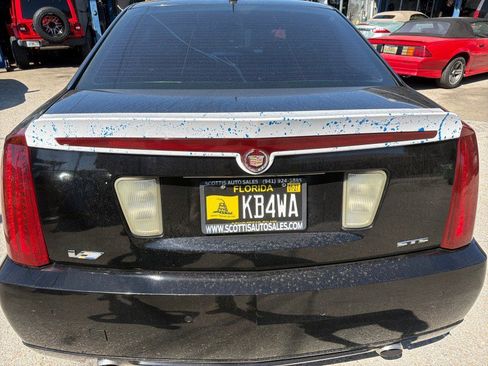 Used 2007 Cadillac STS V image 4