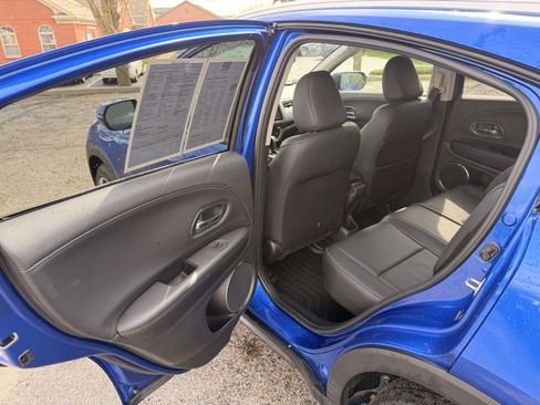 Used 2018 Honda HR-V EX-L image 12