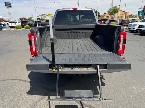 Used 2024 Ford F250 Lariat w/ Lariat Ultimate Package AWD/4WD image 31