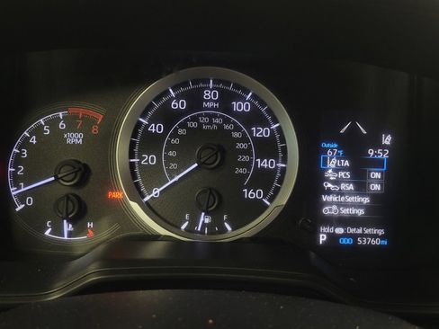 Used 2021 Toyota Corolla LE FWD image 23