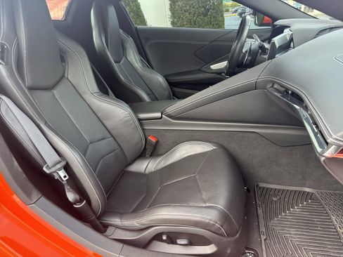 Used 2020 Chevrolet Corvette Stingray Convertible w/ 1LT RWD image 13