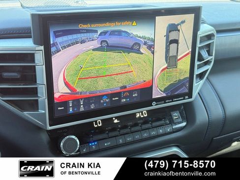 Used 2024 Toyota Tundra Platinum AWD/4WD image 16
