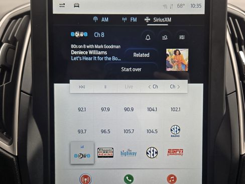 Used 2022 Ford Edge SE image 12