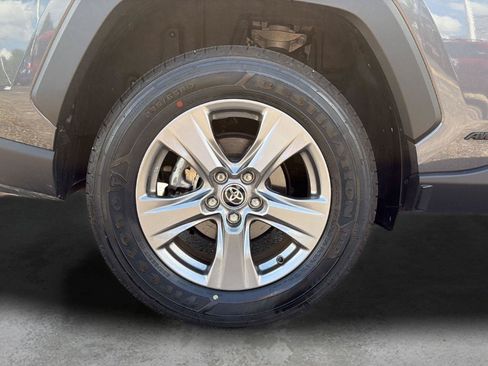 Used 2025 Toyota RAV4 XLE w/ Convenience Package AWD/4WD image 23