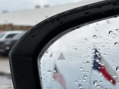 Certified 2023 Nissan Rogue SV FWD image 13