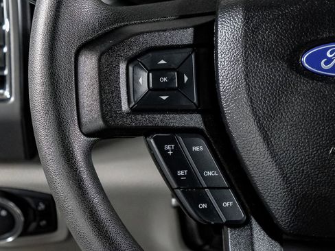 Used 2017 Ford F250 XLT w/ XLT Value Package AWD/4WD image 17